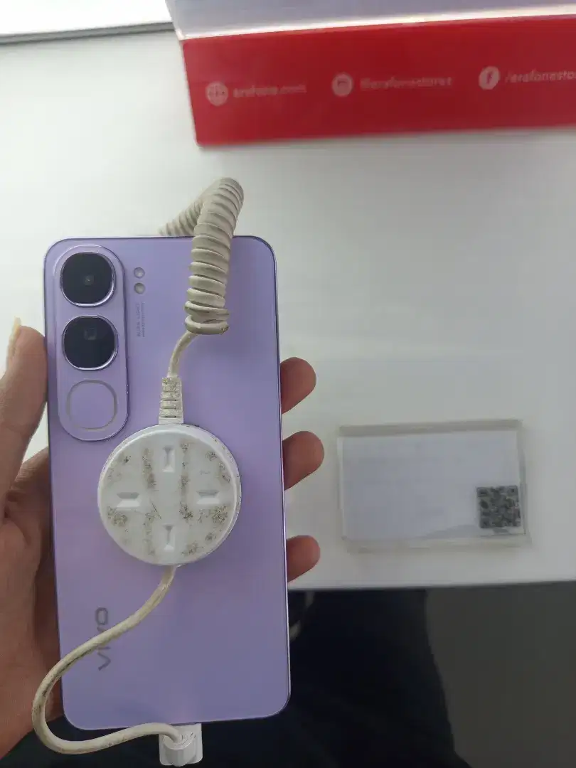 VIVO V40 Lite  (purple, silver & black)