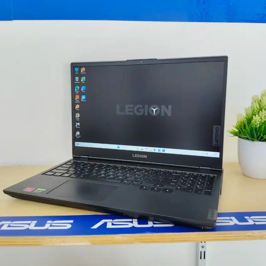 JUAL Laptop Murah LENOVO LEGION 5 Ryzen 5 4600H (16GB/SSD 512GB)