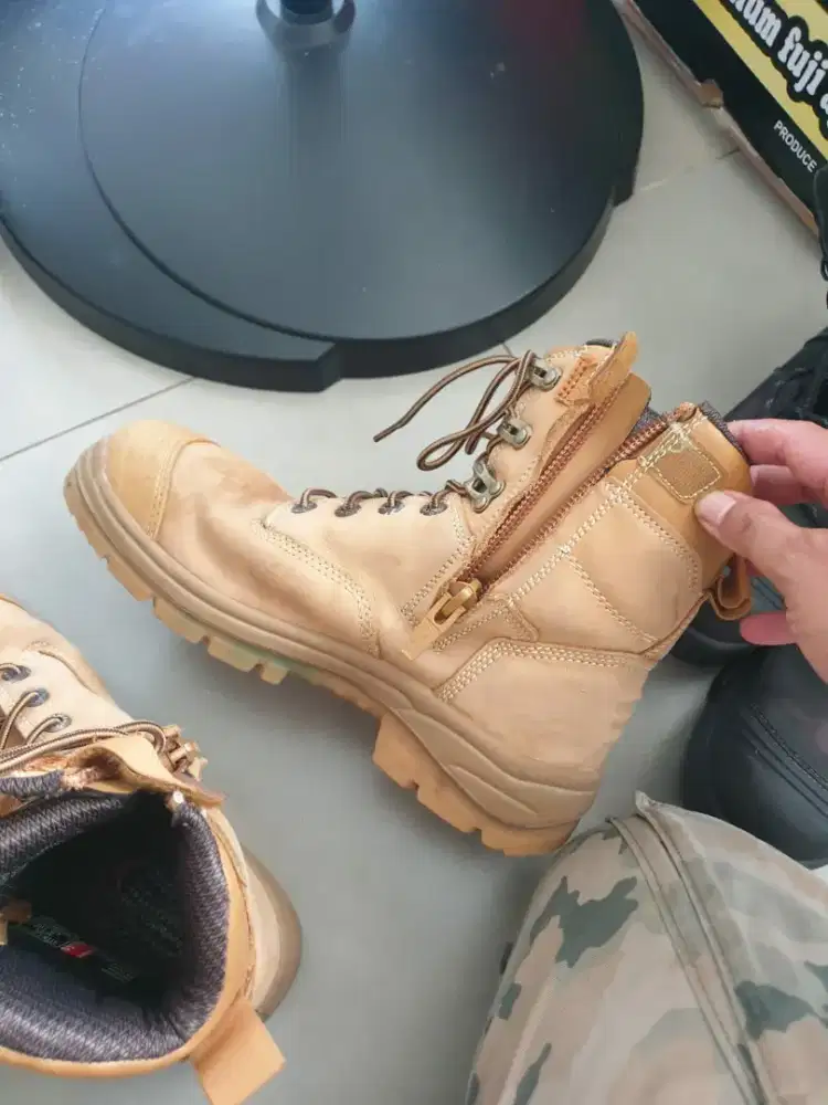 Di Jual Sepatu Boots OLIVER  55332Z