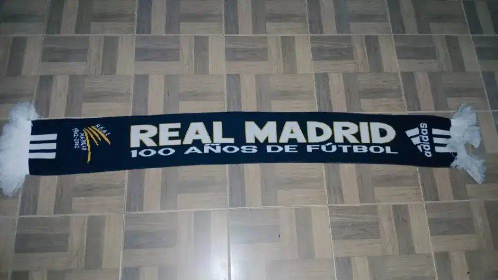 Scarf / Syal Real Madrid