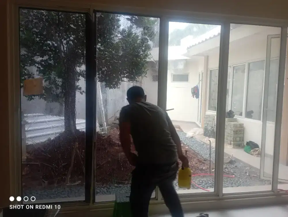 Kaca film gedung & sticker sandblast