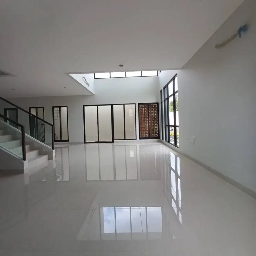 Dijual/Disewakan Rumah Hook Modern Minimalis Summarecon Bandung