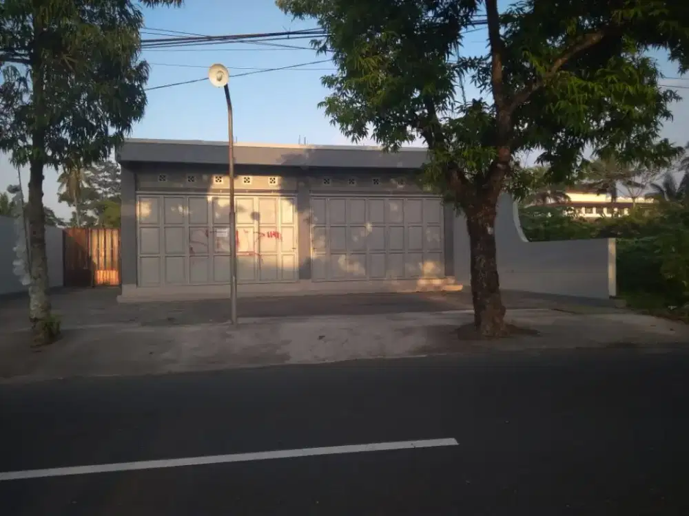 Disewakan Ruko Lokasi Strategis Jalur Pariwisata