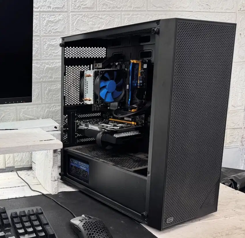 PC KENCANG AJA INTEL CORE I7 7700 RX 580 8GB RAM 16GB SIAP LIBAS