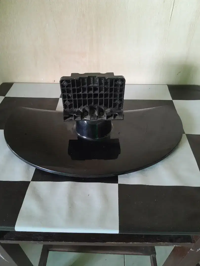 Di Jual Cepat : Tempat Dudukkan TV  32 inchi.