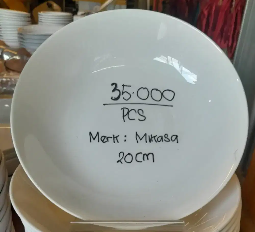 PIRING KERAMIK MIKASA