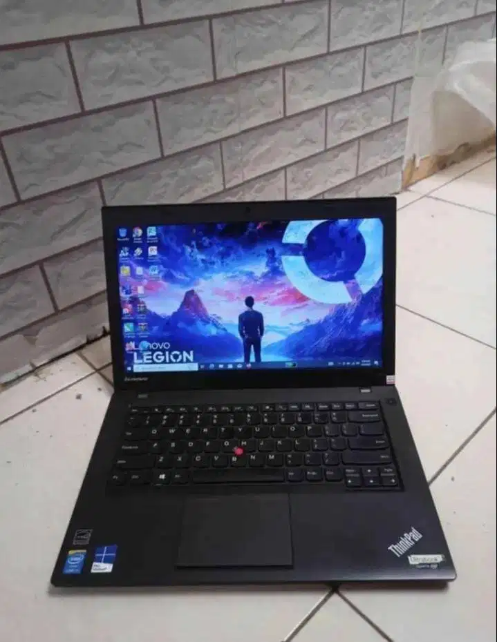 Lenovo Thinkpad T440P Core i5-4300U Haswell Gen 4 Ram 8Gb SSD 256Gb