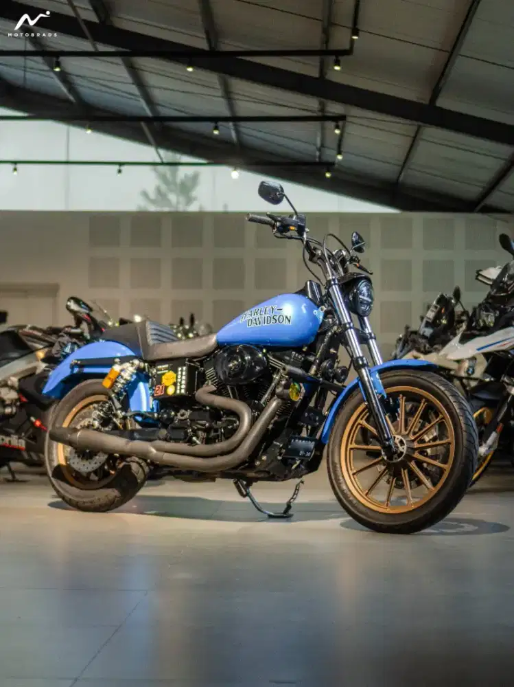 Harley Davidson Dyna FXD SuperGlide 1999 Blue Sea (Repainted)