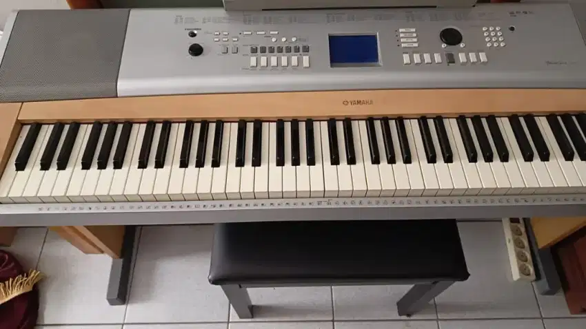 Piano Digital Portable Grand DGX-620