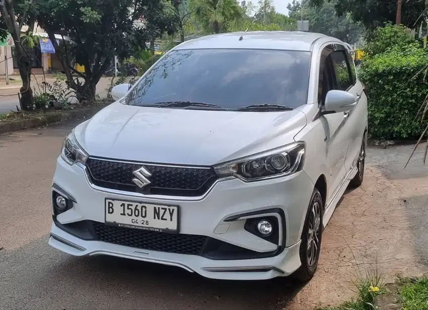 SUZUKI ALL NEW ERTIGA SS HYBRID A/T 2023 PUTIH (100% ORIGINAL)