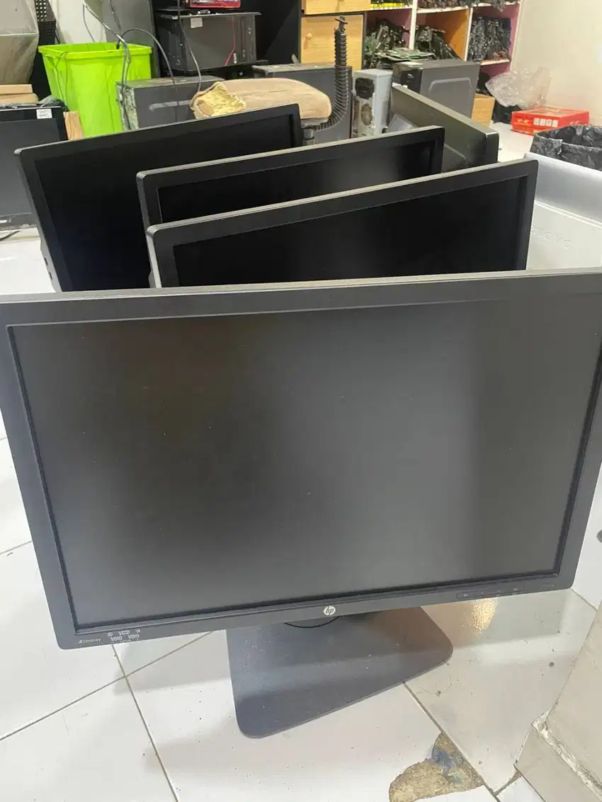 Dijual MONITOR LED MEREK HP LAYAR Z24i.Normal dan belum pernah service