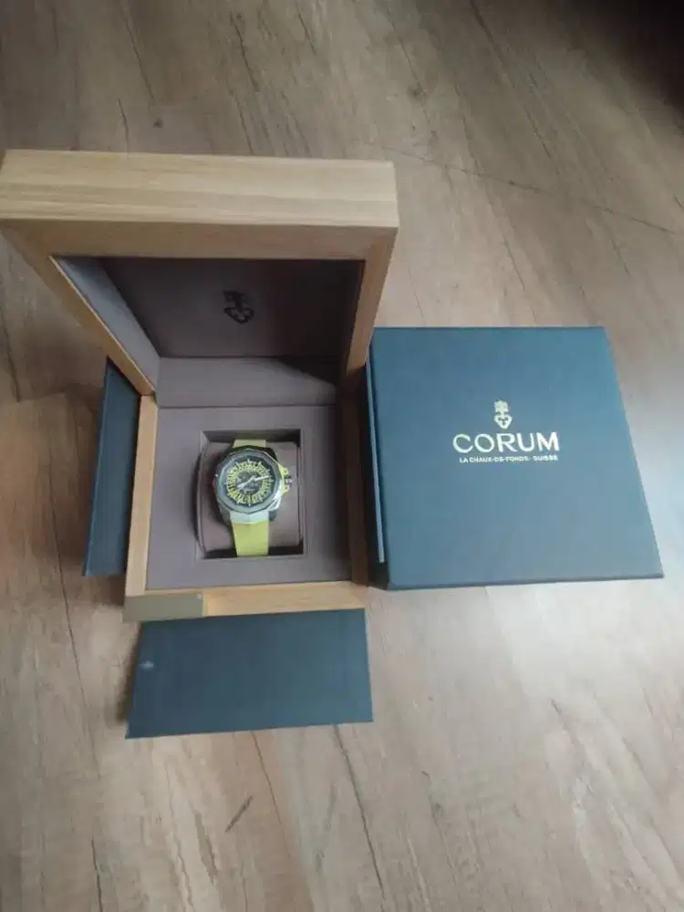 Jam corum new masih seeald ya