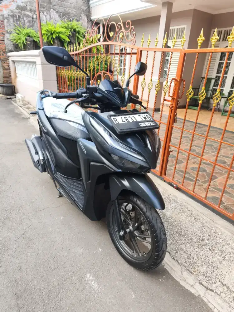 Bissmillah dijual motor Honda vario LED new 150cc 2018