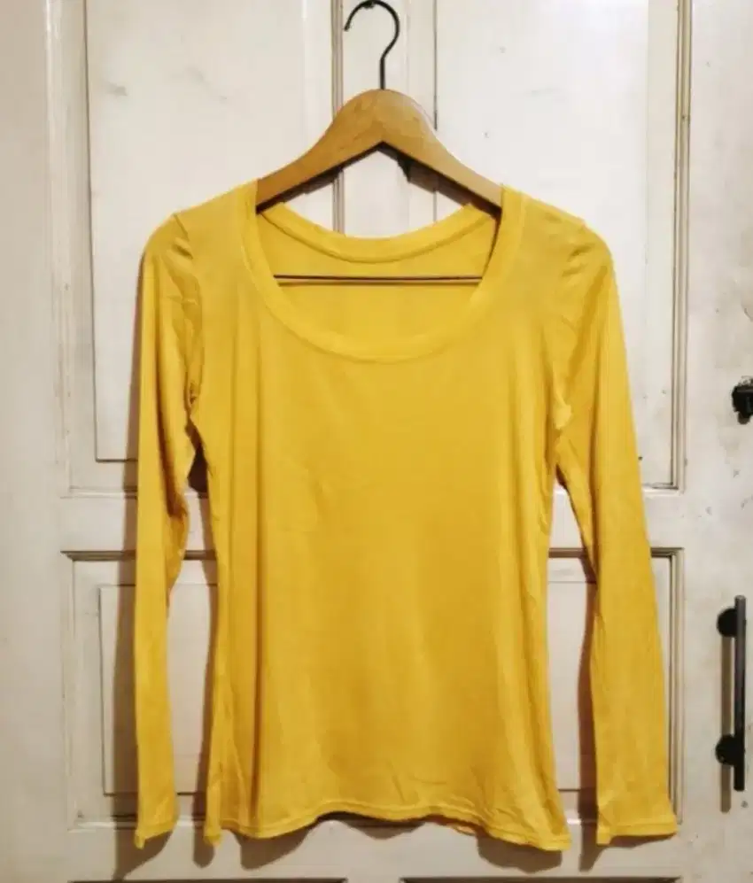Wacoal yellow top
