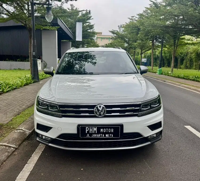 VW Tiguan 1.4 AllSpace TSI7-Seater A/T Tahun 2020 sangat istimewa.