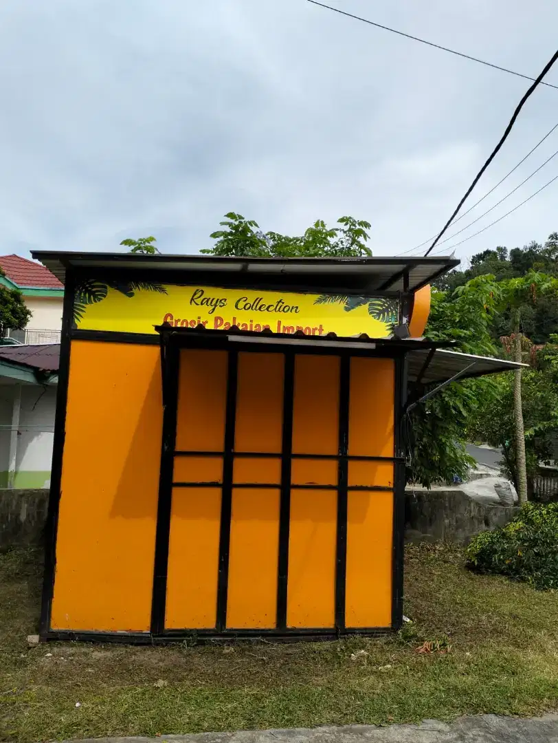Booth Container