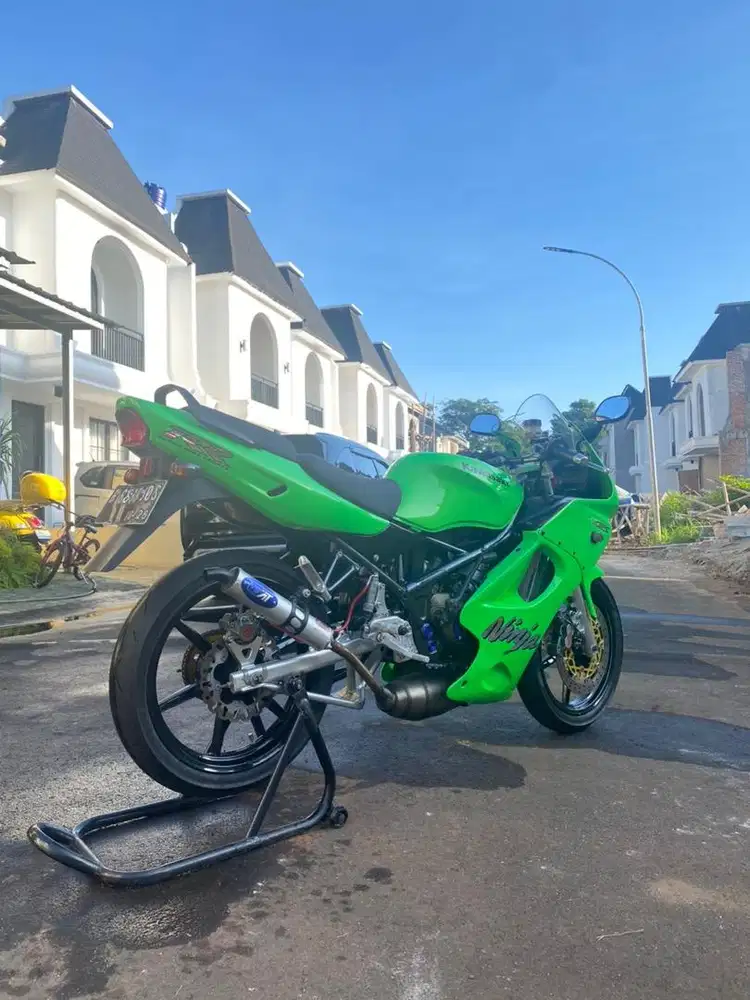 Ninja RR 2010 kondisi istimewa