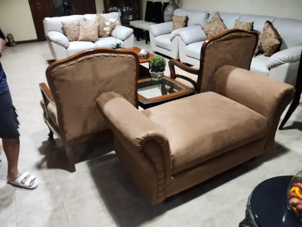 Service sofa dan costume sofa
