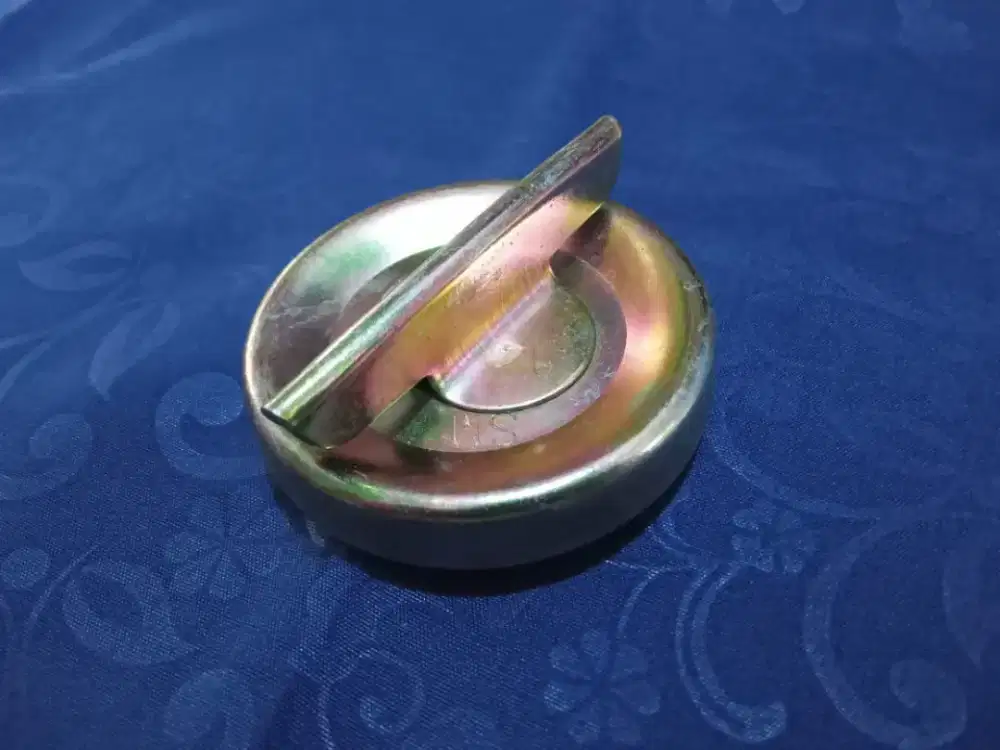 Tutup Tangki Bensi legend (Feroza, Esteem, Amenity, Panther, Mazda MR,