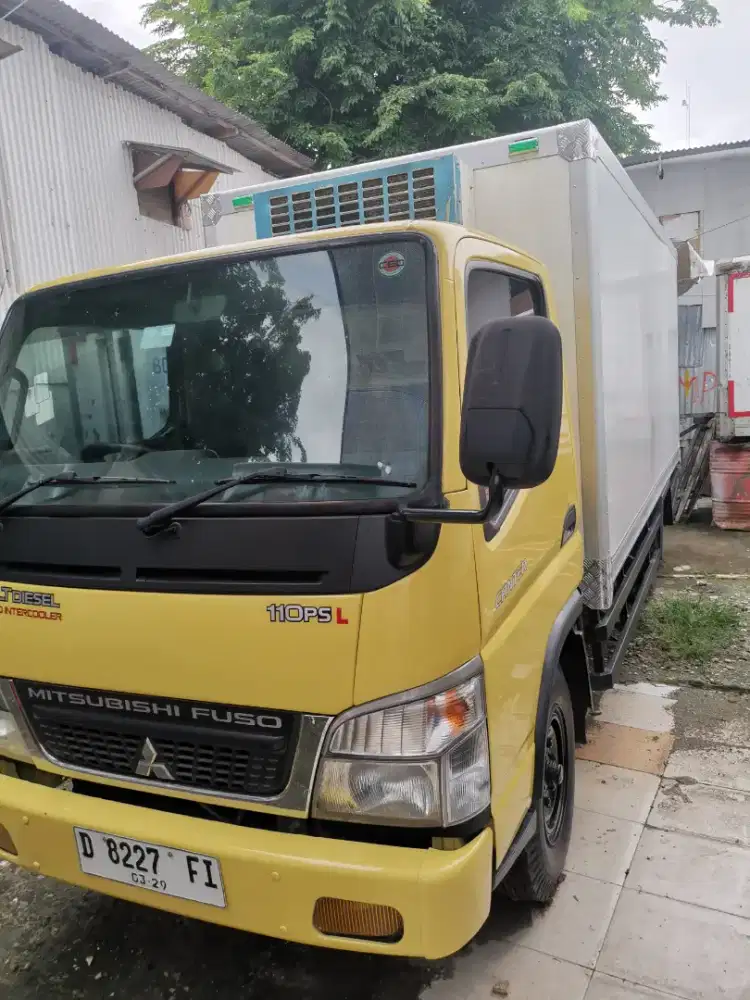 Mitsubisi Canter 4Ban  2019 Long Box Freezer  kuning siap pakai