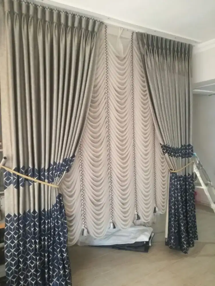 Pasang gordyn gorden murah vertikal roll blind jasa wallpaper dinding