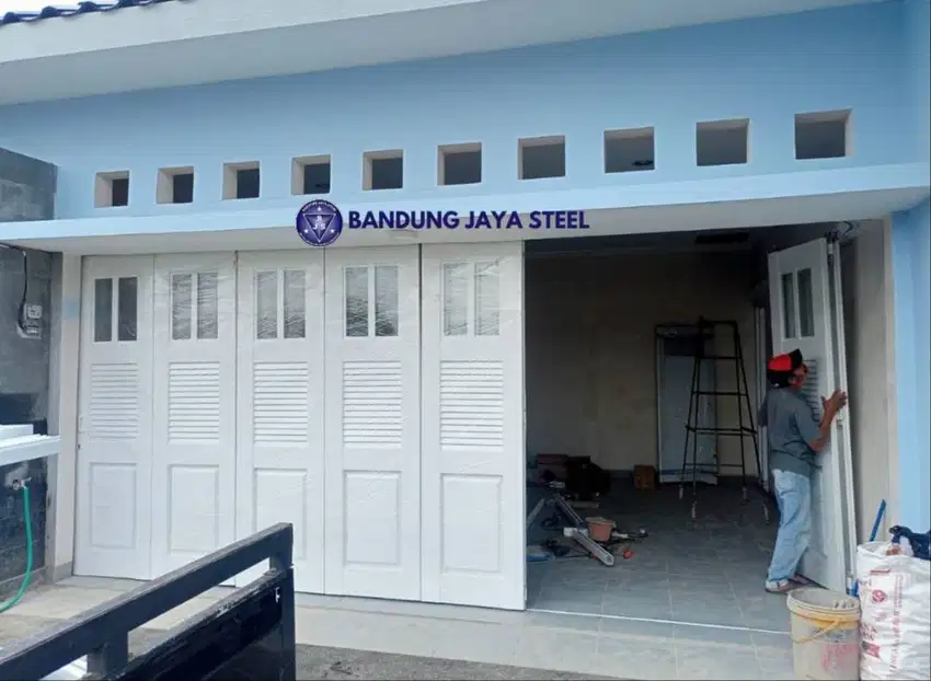 Pintu Garasi sleding tikung & lipat, spesialis pasang dan service