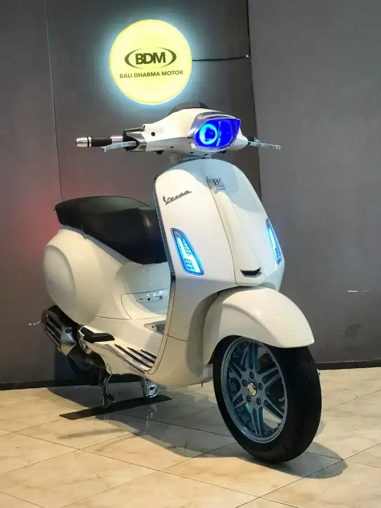DP 9 JT/ BUNGA MENURUN 2%/ PIAGGIO VESPA SPRINT TAHUN 2022