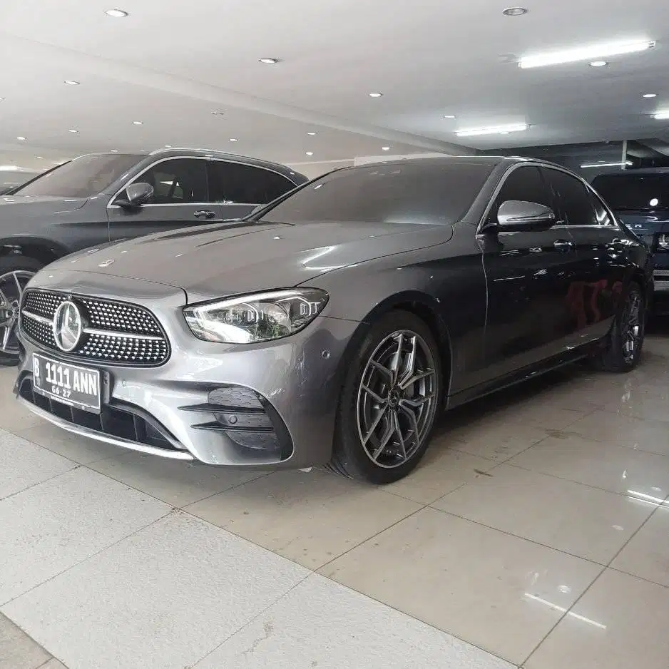 only 9k miles Mercedes Benz E300 AMG