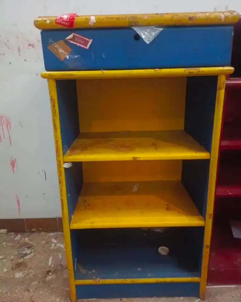 Rak kerja rak susun bahan kokoh tinggal dibersihin