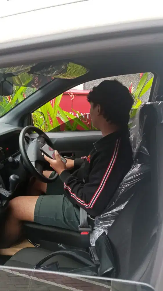 Butuh jasa car+driver