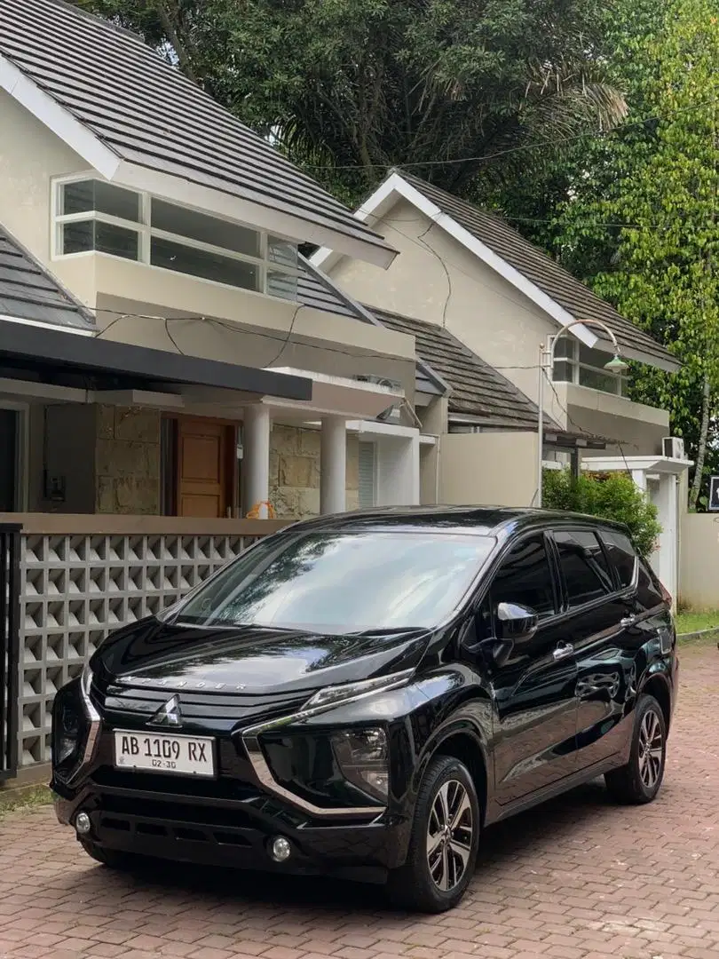 Mitsubishi Xpander 2019 Matic Exceed Sport Ultimate hitam murah kredit