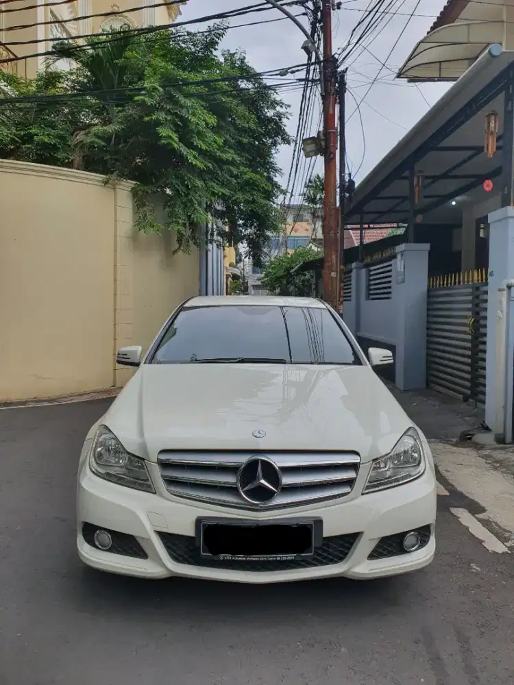 Mercedes Benz C200 Tahun 2012 Classic Avantgarde