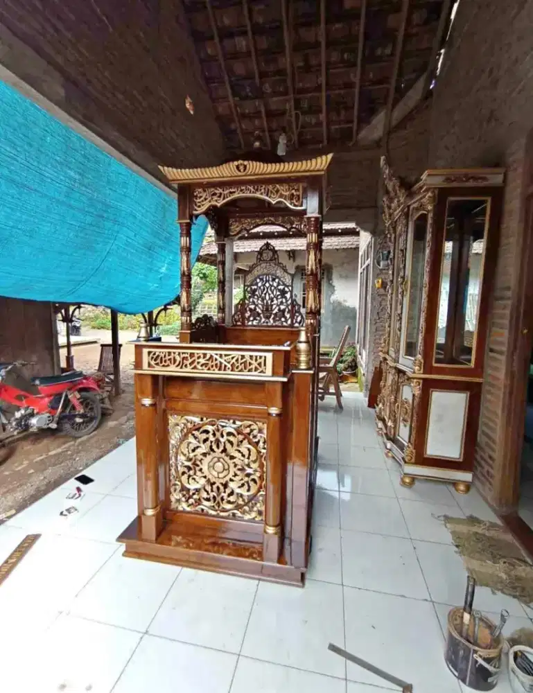 Mimbar masjid jati