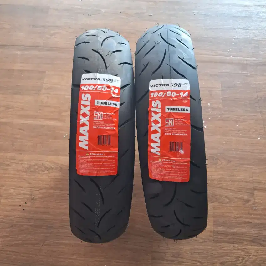 BAN MOTOR MAXXIS VICTRA TL 100/80 -14 48P (MRT07)