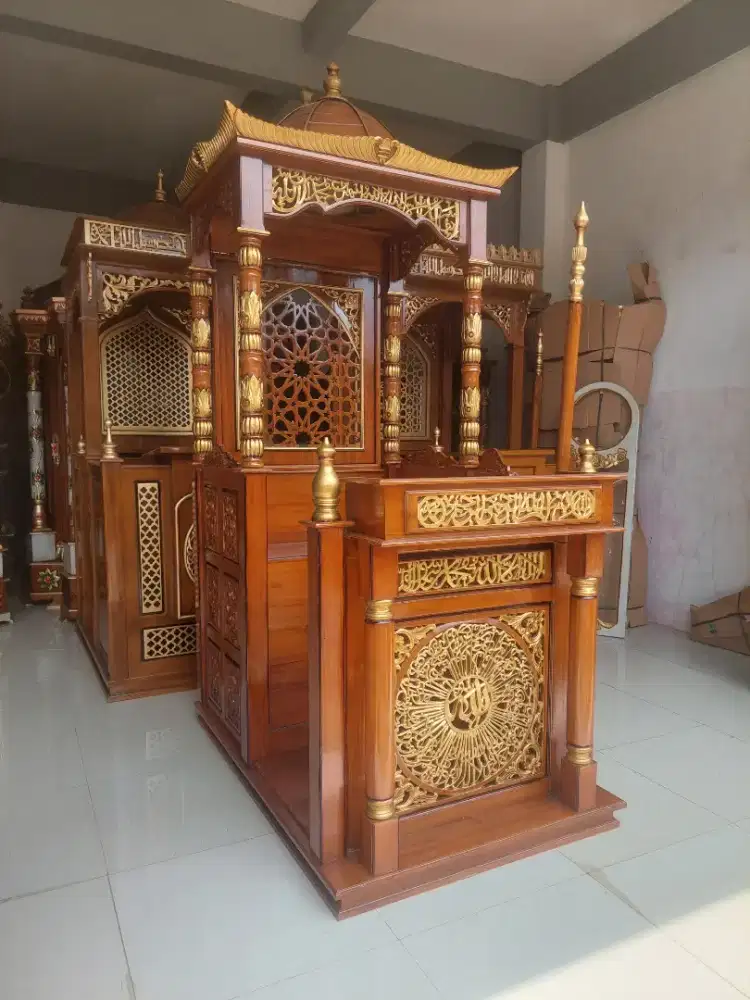 Mimbar masjid jati