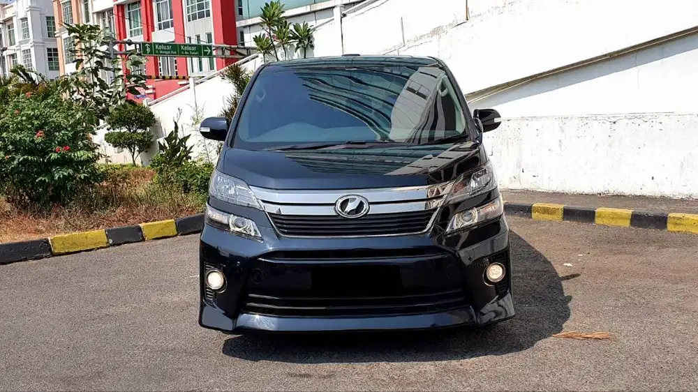Toyota Vellfire Z 2.4 Golden Eye CBU AT Hitam 2014 Low Km 52Rb Antik