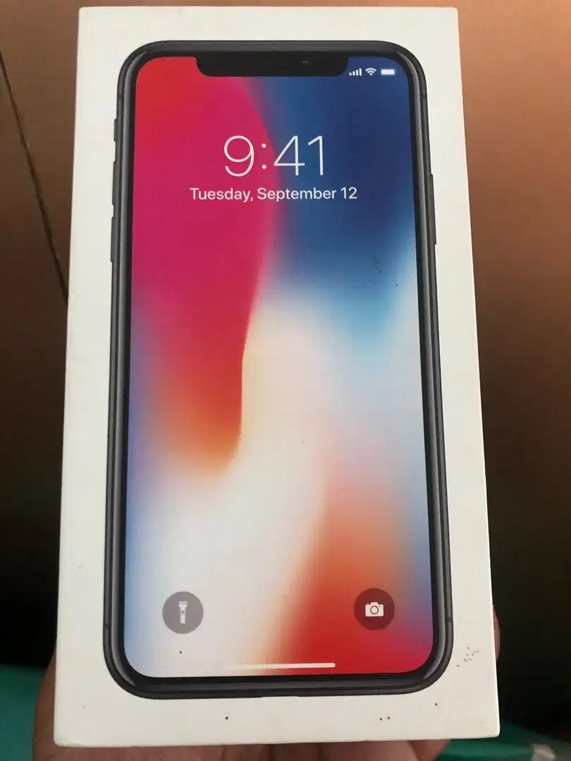 IPHONE X 256 GB LENGKAP