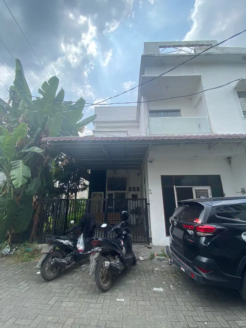 Dijual Villa Hook Komplek De Zurich Daerah Ringroad