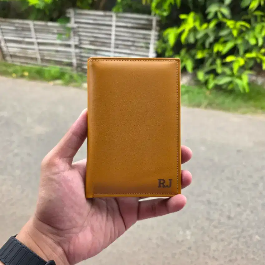 DOMPET KULIT PRIA 3/4 VERTIKAL KULIT SAPI ASLI WARNA TAN COKELAT MUDA