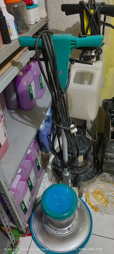 Mesin poles rotano