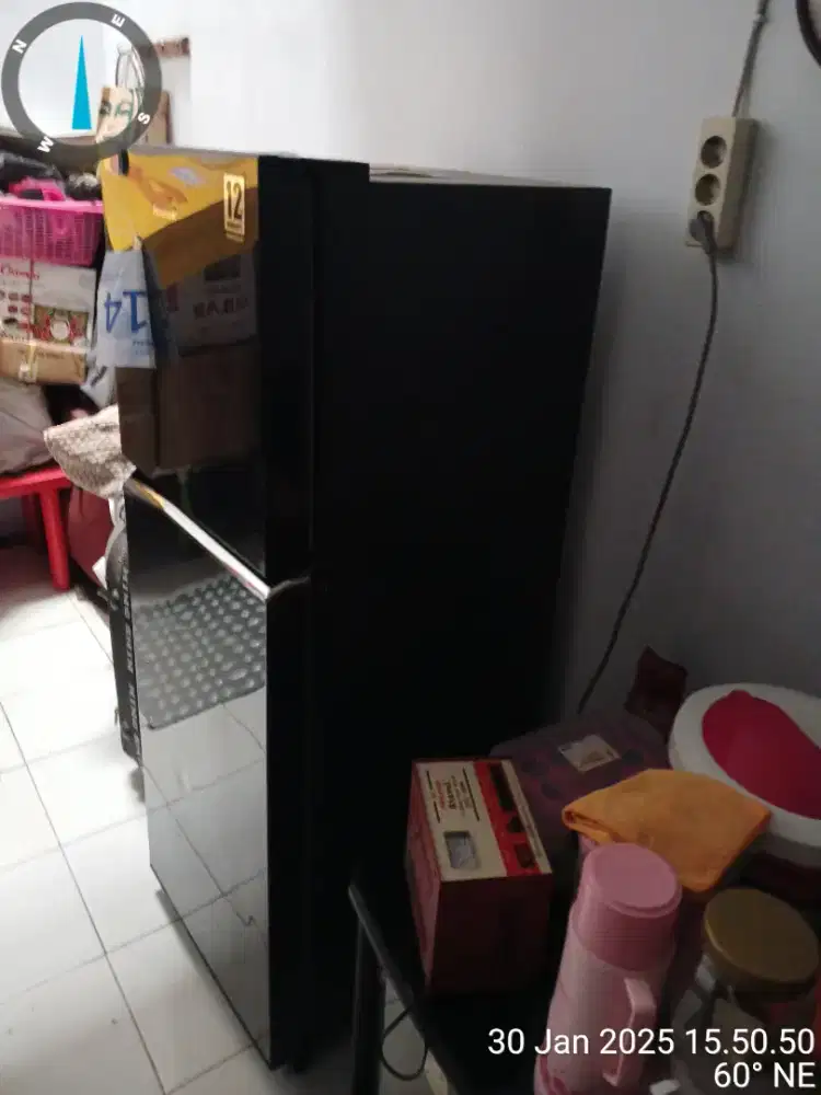 Lemari Es 2 pintu, merk Panasonic ( Inverter )