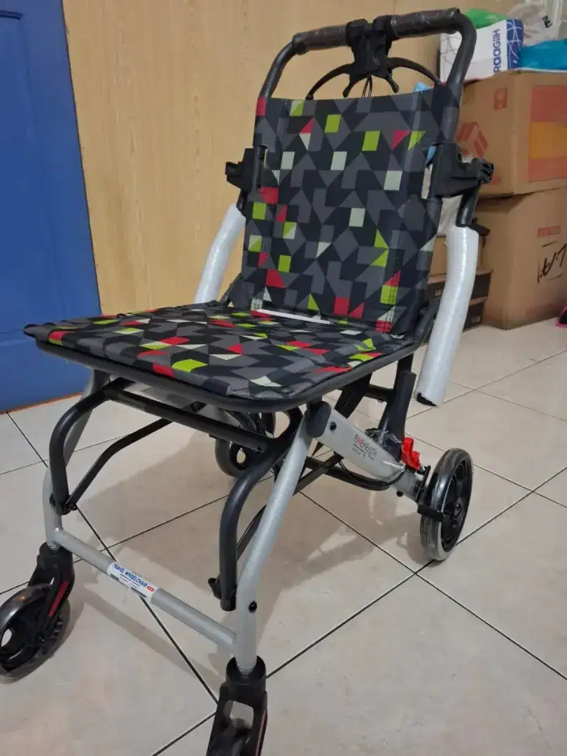 Dijual murah kursi roda / wheel chair lipat travel one health