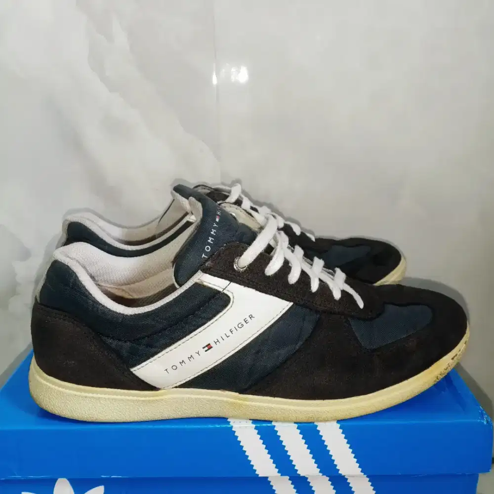 Sepatu Tommy Hilfiger Second
