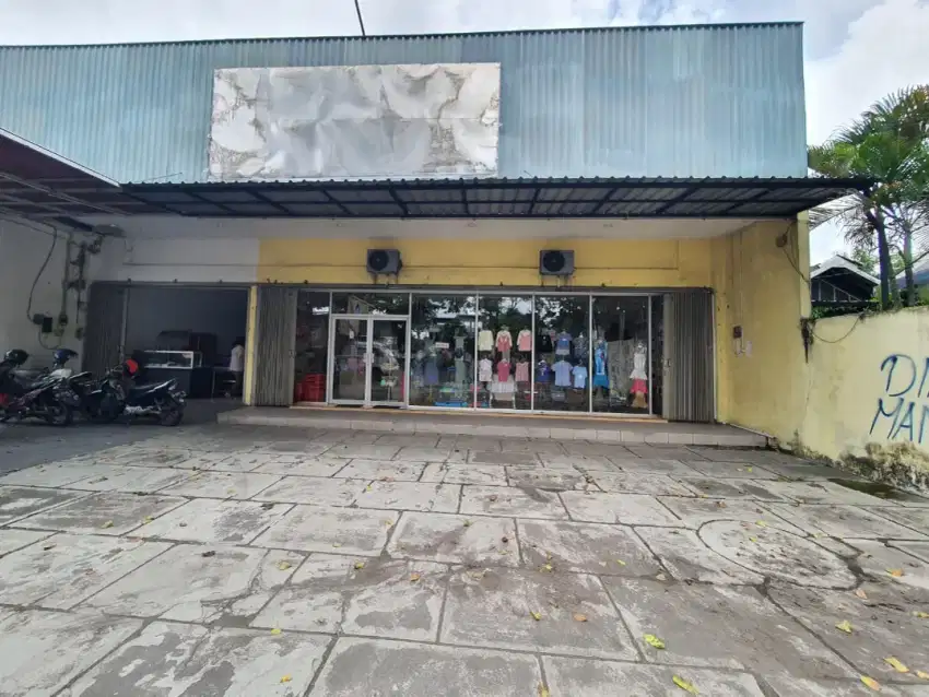 Disewakan ruko strategis cocok buat usaha atau kantor