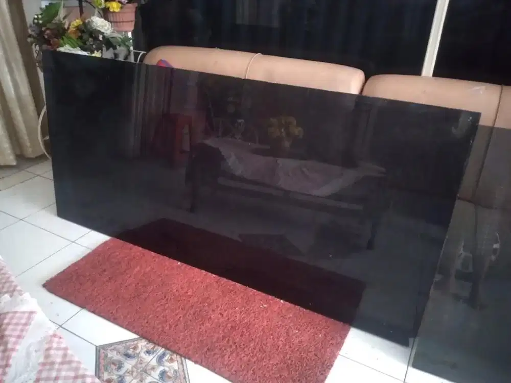 Jual Kaca Hitam Bekas Renovasi Rumah