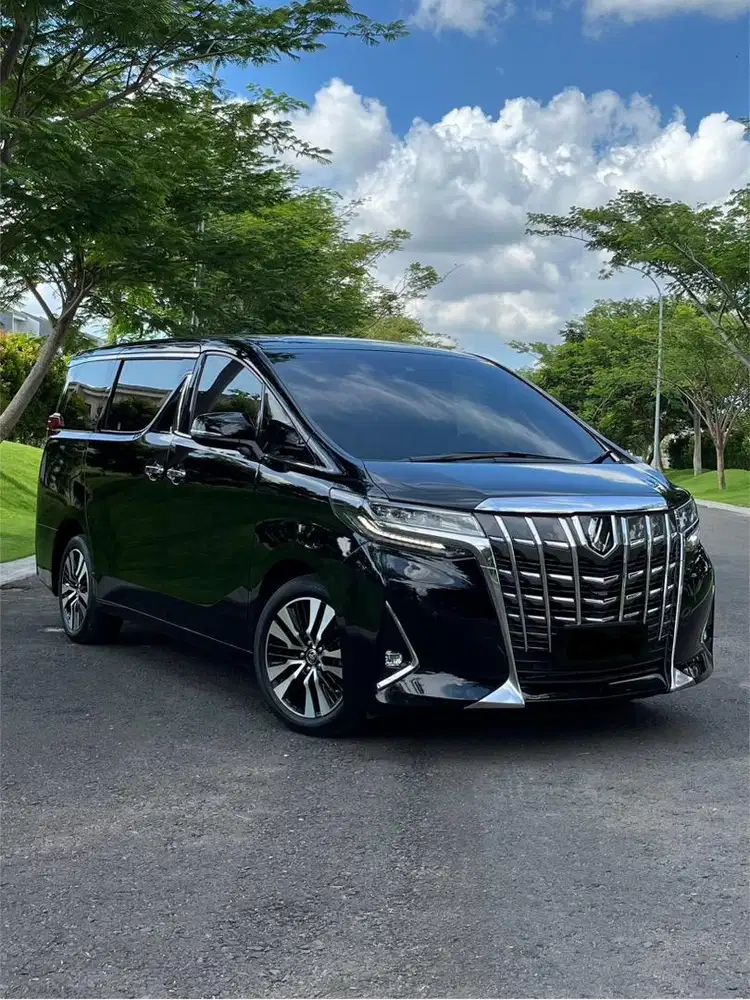 Jual Cepat !! Toyota Alphard 2022 Low Km plat No Cantik 1 harga cash !