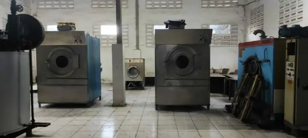 Mesin laundry / pengering laundry kap 100 kg gas