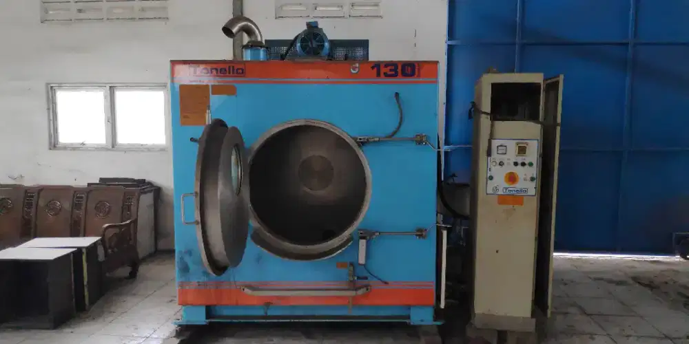 Mesin laundry cuci + mesin extractor kap 65 kg merk tonello