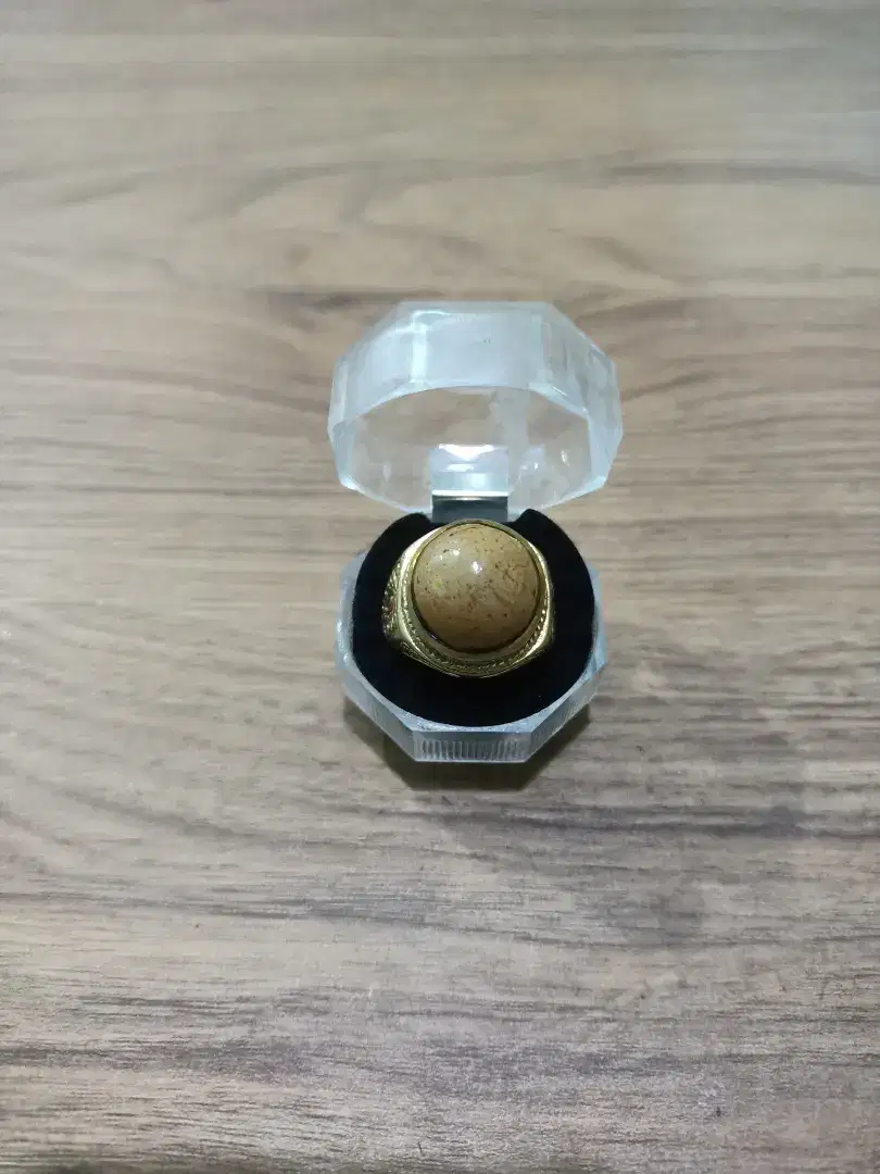 Cincin MB Daging Aktif Warna Kuning Emas Langka Rawatan Khusus