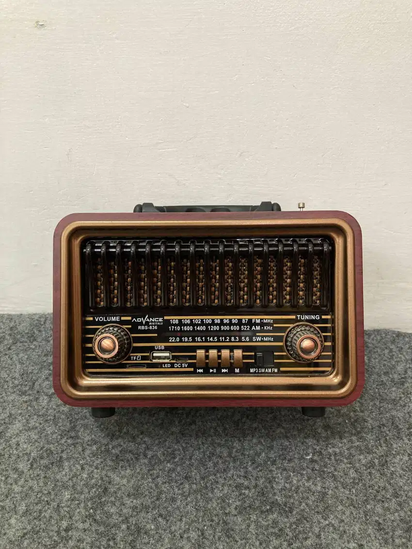 Jual Speaker Bluetooth plus Radio tampilan Jadul